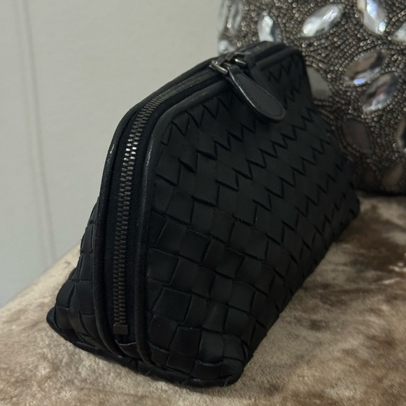 Bottega Veneta Intrecciato Pouch - Picture 2 of 7
